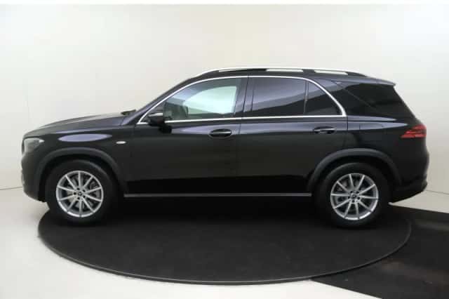 Mercedes-Benz GLE (2025) thumbnail 8