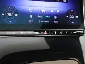 Mercedes-Benz EQE (2024) thumbnail 19