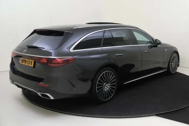 Mercedes-Benz E-Klasse (2025) thumbnail 4
