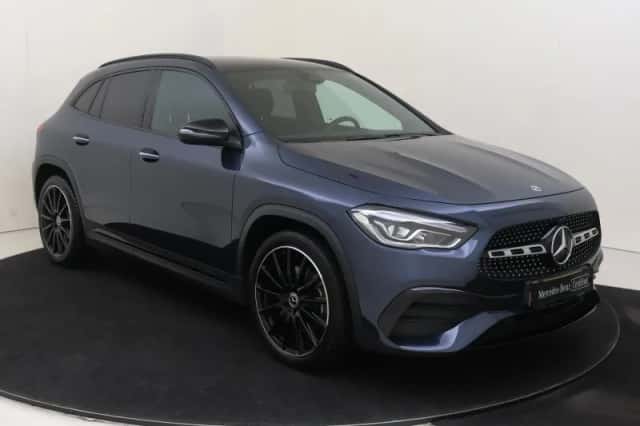 Mercedes-Benz GLA (2022) thumbnail 2