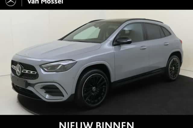 Mercedes-Benz GLA (0) thumbnail 1
