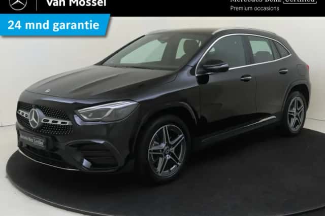 Mercedes-Benz GLA (2024) thumbnail 1