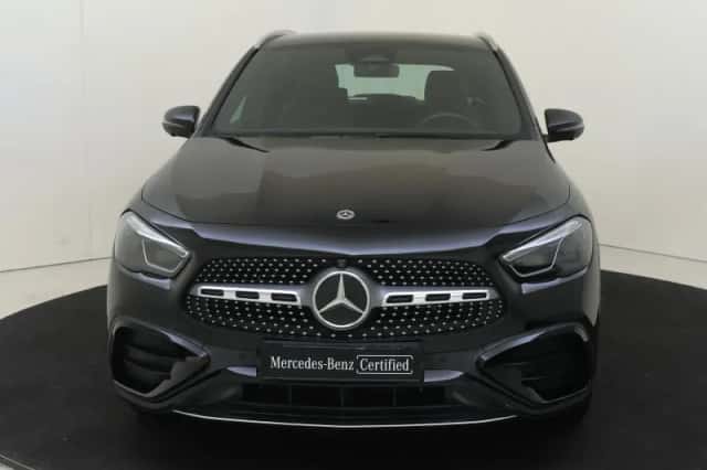 Mercedes-Benz GLA (2024) thumbnail 6