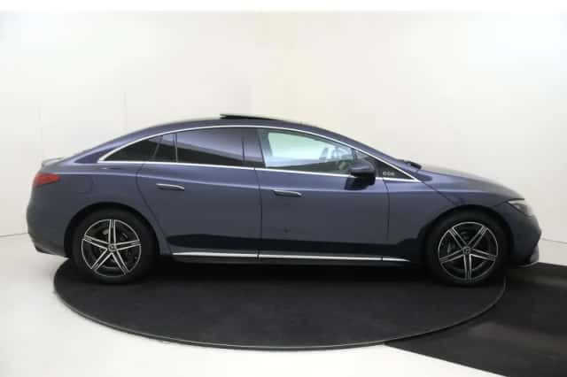 Mercedes-Benz EQE (2023) thumbnail 8
