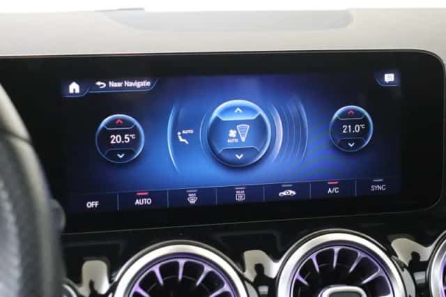 Mercedes-Benz GLA (2020) thumbnail 18