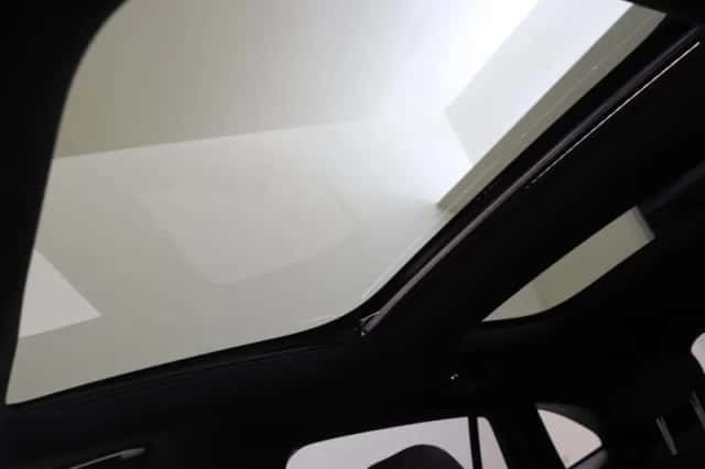 Mercedes-Benz GLA (2020) thumbnail 28