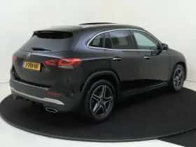 Mercedes-Benz GLA thumbnail 4