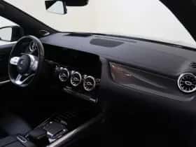 Mercedes-Benz GLA thumbnail 5