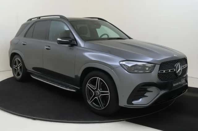 Mercedes-Benz GLE (2024) thumbnail 2