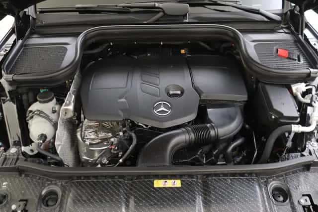Mercedes-Benz GLE (2023) thumbnail 3