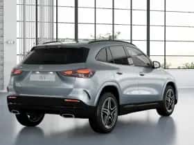 Mercedes-Benz GLA thumbnail 3