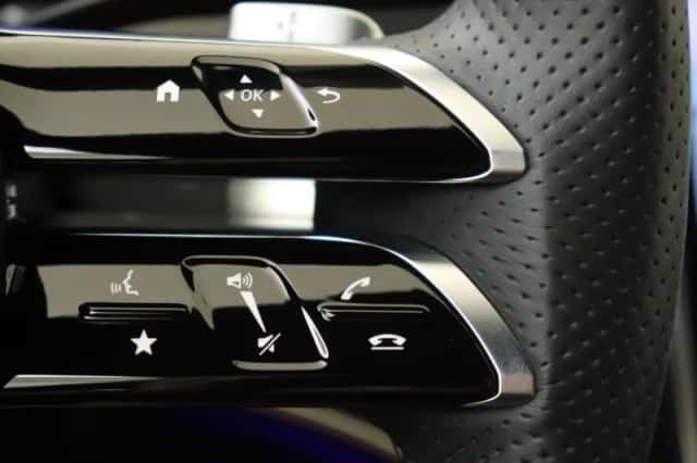 Mercedes-Benz EQE (2024) thumbnail 13