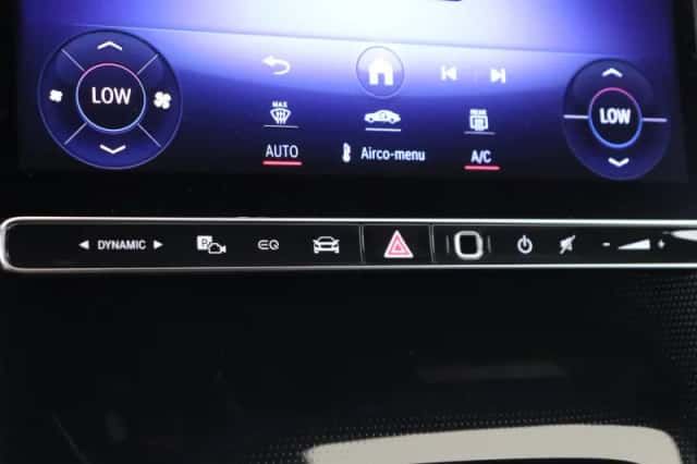 Mercedes-Benz EQE (2024) thumbnail 19