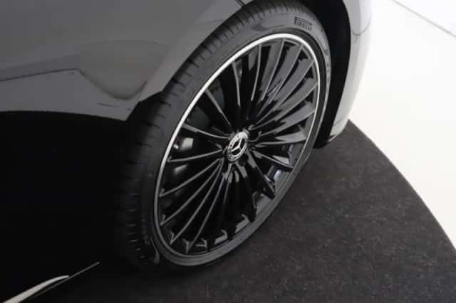 Mercedes-Benz EQE (2024) thumbnail 3