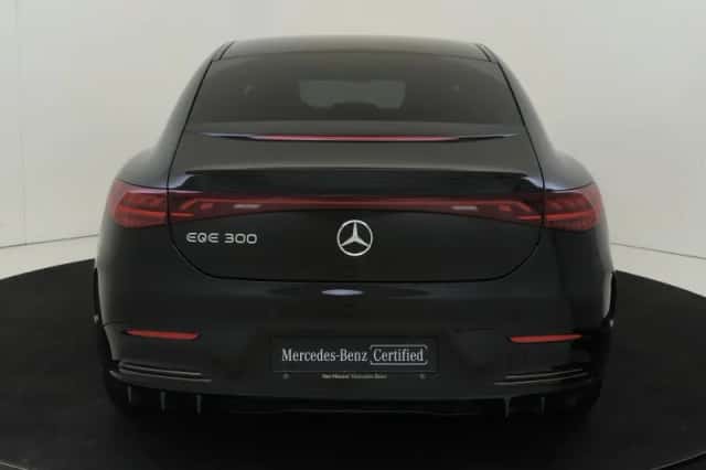 Mercedes-Benz EQE (2024) thumbnail 8