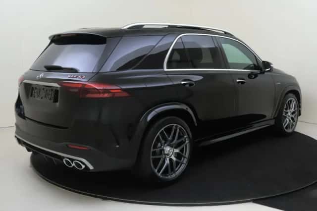 Mercedes-Benz GLE (2025) thumbnail 4