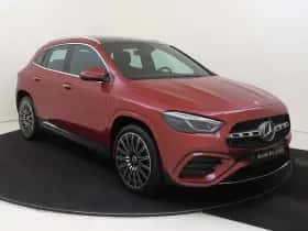Mercedes-Benz GLA (2024) thumbnail 2