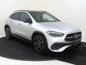 Mercedes-Benz GLA thumbnail 2