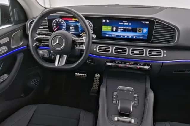 Mercedes-Benz GLE (2025) thumbnail 6