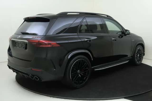Mercedes-Benz GLE (2024) thumbnail 4