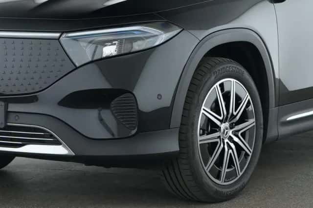 Mercedes-Benz EQB (2025) thumbnail 2