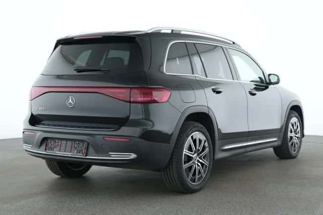 Mercedes-Benz EQB (2025) thumbnail 3