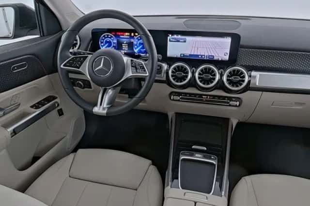 Mercedes-Benz EQB (2025) thumbnail 5