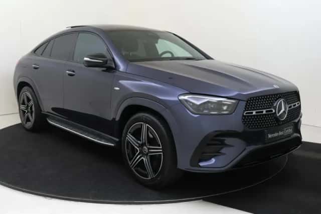 Mercedes-Benz GLE (2025) thumbnail 2