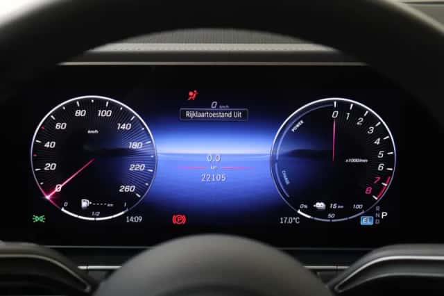 Mercedes-Benz GLE (2025) thumbnail 16