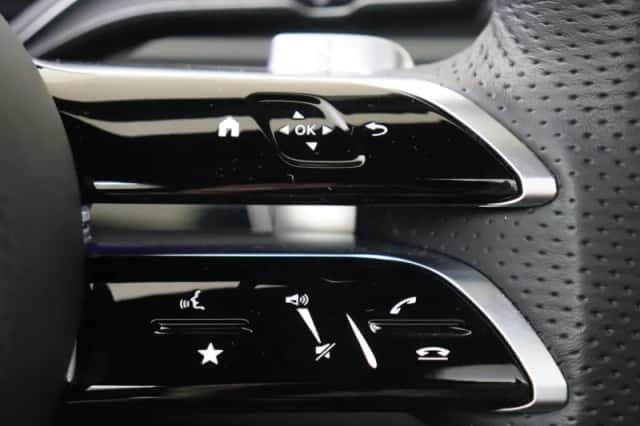Mercedes-Benz GLE (2025) thumbnail 18