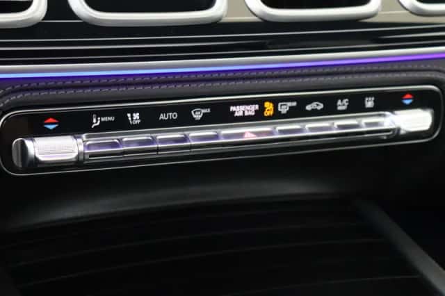 Mercedes-Benz GLE (2025) thumbnail 24
