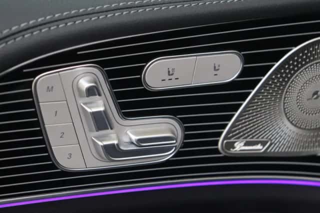 Mercedes-Benz GLE (2025) thumbnail 32