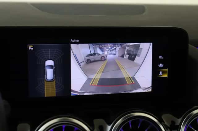 Mercedes-Benz GLA (2021) thumbnail 19