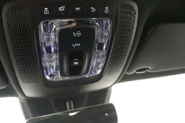 Mercedes-Benz GLA (2021) thumbnail 24