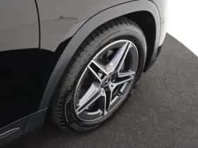 Mercedes-Benz GLA thumbnail 4