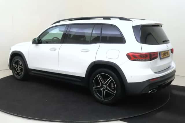 Mercedes-Benz GLB-Klasse (2021) thumbnail 3