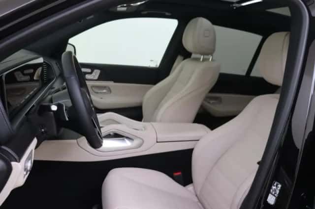 Mercedes-Benz GLE (2026) thumbnail 11