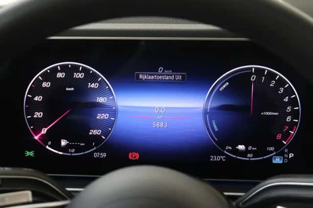 Mercedes-Benz GLE (2026) thumbnail 12