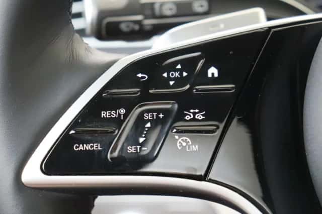 Mercedes-Benz GLE (2026) thumbnail 13