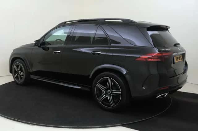 Mercedes-Benz GLE (2026) thumbnail 3