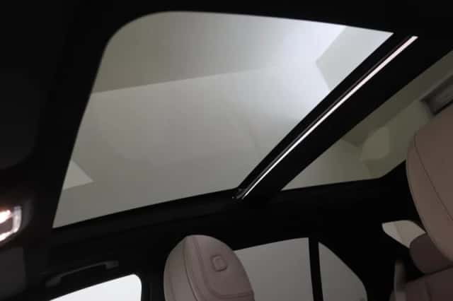 Mercedes-Benz GLE (2026) thumbnail 29