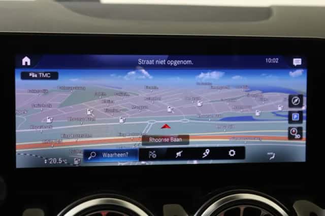 Mercedes-Benz GLA (2020) thumbnail 17