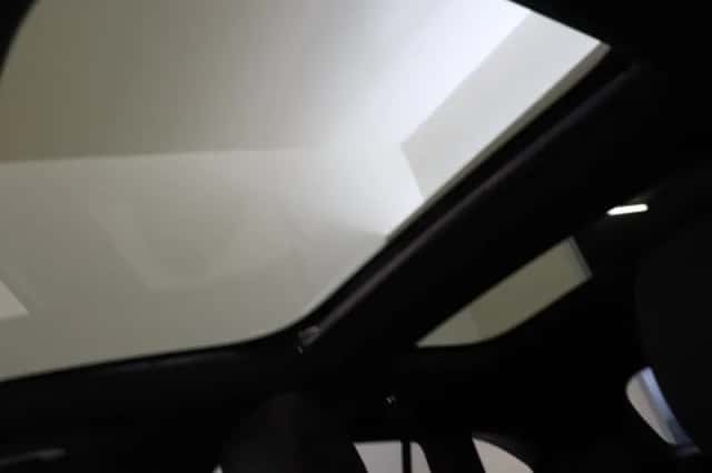 Mercedes-Benz GLA (2020) thumbnail 28
