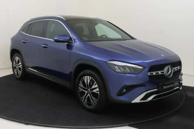 Mercedes-Benz GLA (2024) thumbnail 2