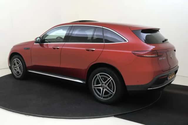 Mercedes-Benz EQC (2021) thumbnail 3