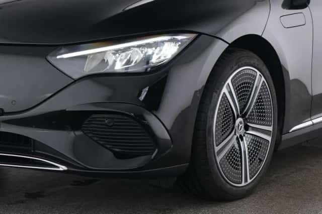 Mercedes-Benz EQE (2025) thumbnail 4