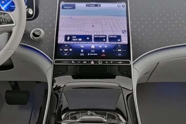 Mercedes-Benz EQE (2025) thumbnail 5