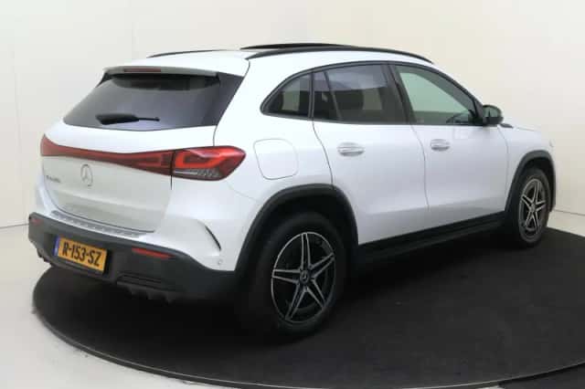 Mercedes-Benz EQA (2022) thumbnail 4