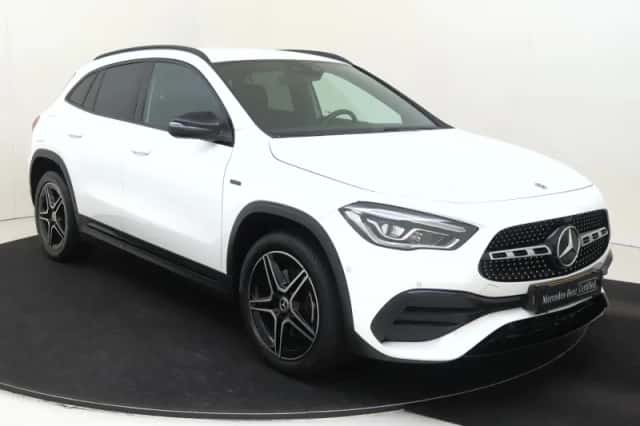 Mercedes-Benz GLA (2020) thumbnail 2