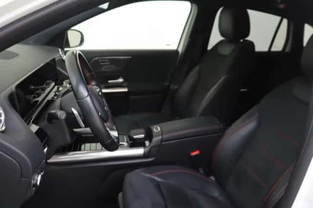 Mercedes-Benz GLA (2020) thumbnail 11